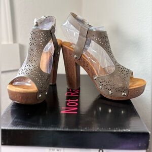 NOT RATED | Women's Harper Taupe Platform Sandals Size 6